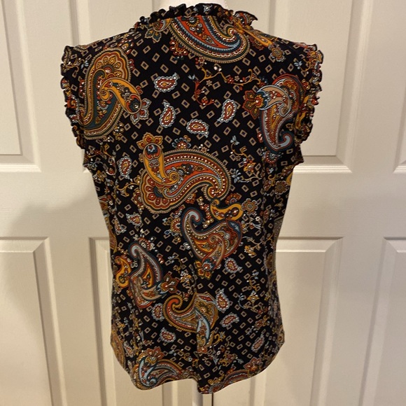 Tommy Hilfiger sleeveless top- with tie at neck. - Picture 2 of 4